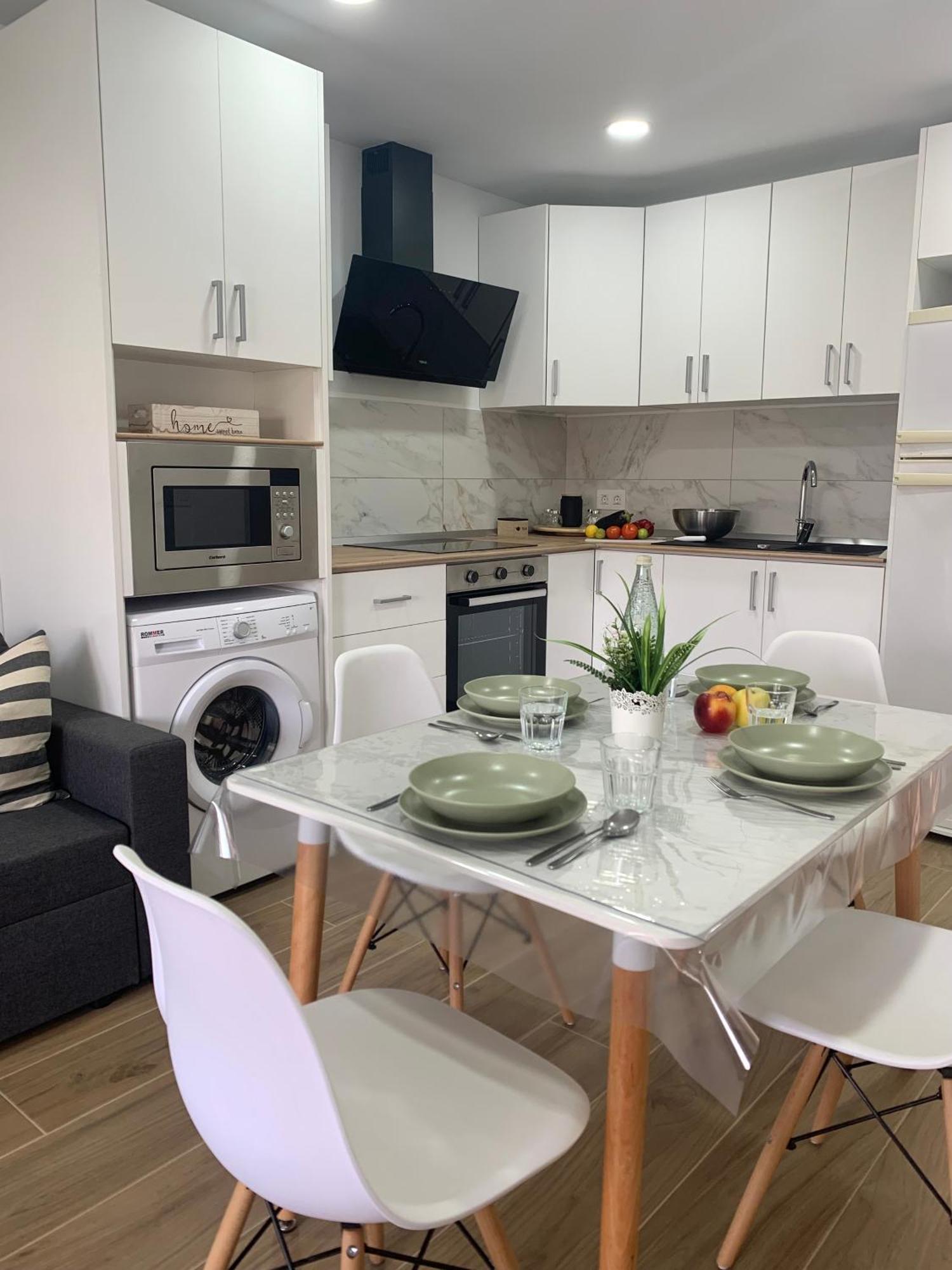 Playa Cerca, Wifi Gratis - Centrico Y Renovado Apartment Guia de Isora  Exterior photo